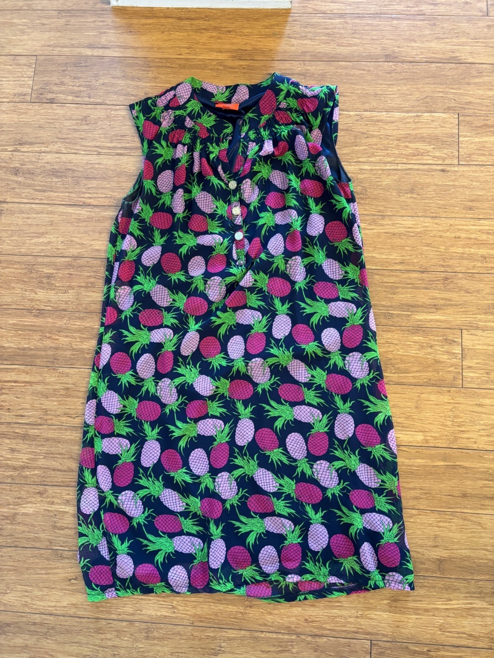 Tracy Negoshian Sleeveless Pineapple Shift Dress in Navy, Pink Green size small
